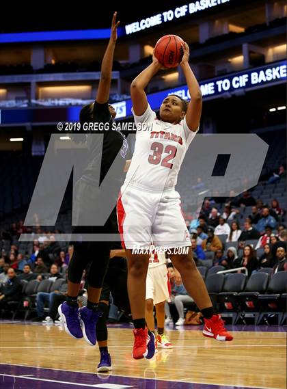 Thumbnail 2 in Antelope vs Sacramento (CIF SJS D2 Final) photogallery.