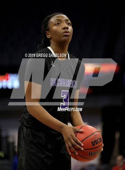 Thumbnail 2 in Antelope vs Sacramento (CIF SJS D2 Final) photogallery.