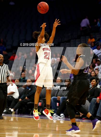 Thumbnail 3 in Antelope vs Sacramento (CIF SJS D2 Final) photogallery.