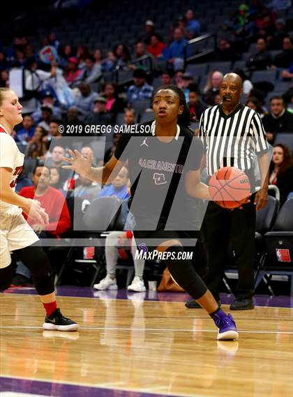 Thumbnail 1 in Antelope vs Sacramento (CIF SJS D2 Final) photogallery.
