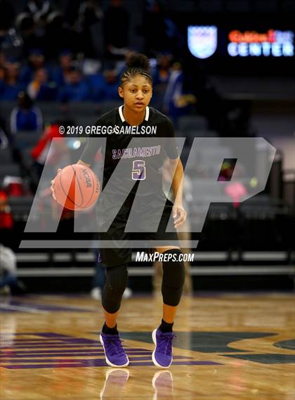 Thumbnail 3 in Antelope vs Sacramento (CIF SJS D2 Final) photogallery.