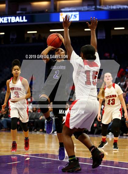 Thumbnail 3 in Antelope vs Sacramento (CIF SJS D2 Final) photogallery.