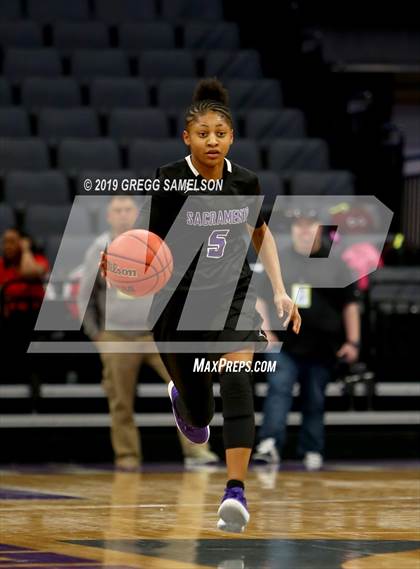Thumbnail 2 in Antelope vs Sacramento (CIF SJS D2 Final) photogallery.
