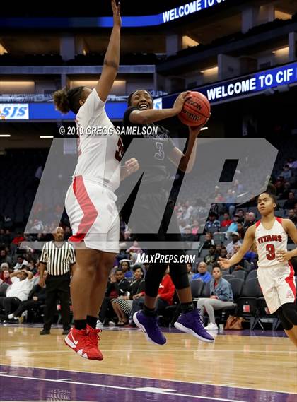 Thumbnail 1 in Antelope vs Sacramento (CIF SJS D2 Final) photogallery.