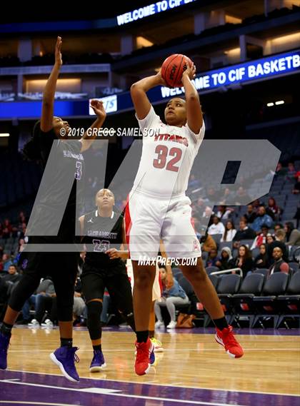 Thumbnail 1 in Antelope vs Sacramento (CIF SJS D2 Final) photogallery.