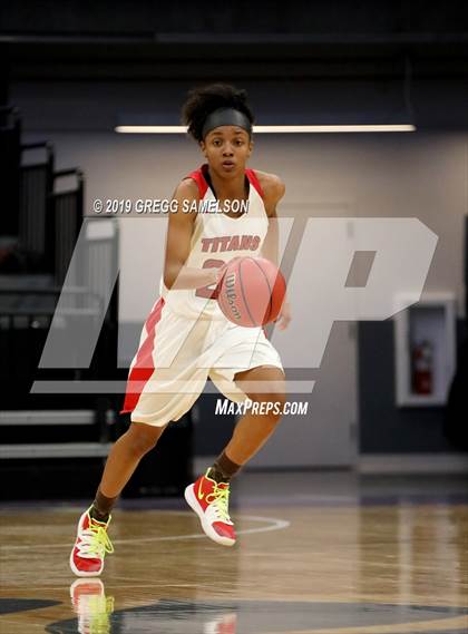 Thumbnail 1 in Antelope vs Sacramento (CIF SJS D2 Final) photogallery.