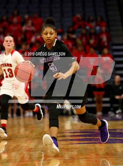 Thumbnail 2 in Antelope vs Sacramento (CIF SJS D2 Final) photogallery.