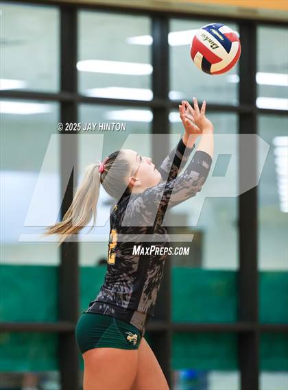 Thumbnail 3 in Glen Rose @ Boyd photogallery.
