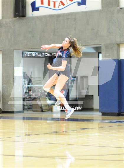 Thumbnail 1 in Tesoro vs. Mission Viejo (OC Varsity Classic) photogallery.