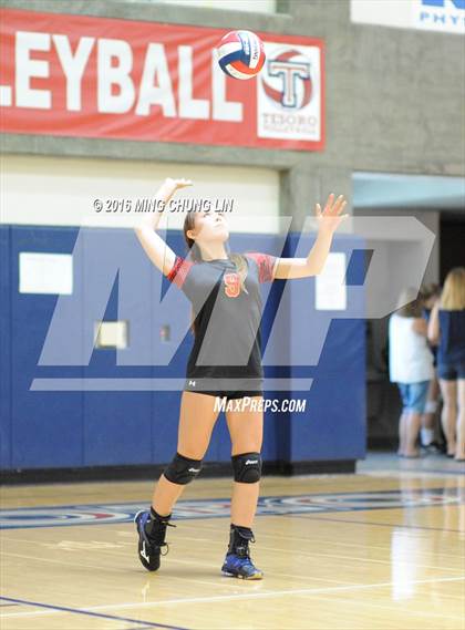 Thumbnail 2 in Tesoro vs. Mission Viejo (OC Varsity Classic) photogallery.