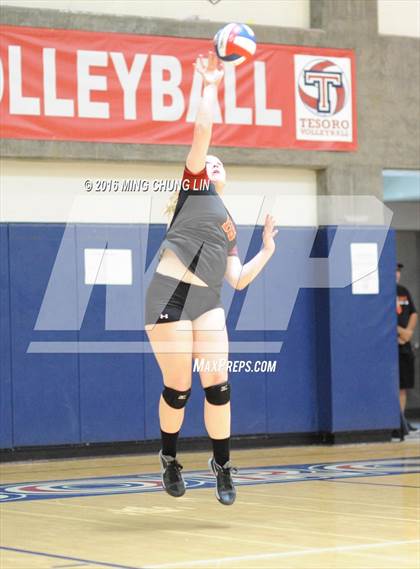 Thumbnail 2 in Tesoro vs. Mission Viejo (OC Varsity Classic) photogallery.
