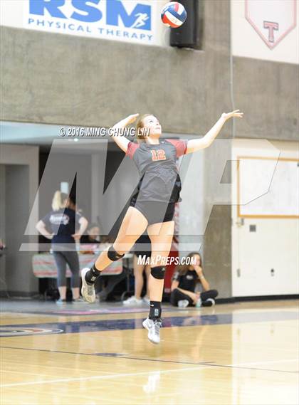 Thumbnail 3 in Tesoro vs. Mission Viejo (OC Varsity Classic) photogallery.