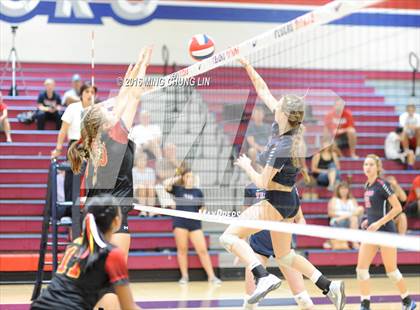 Thumbnail 2 in Tesoro vs. Mission Viejo (OC Varsity Classic) photogallery.