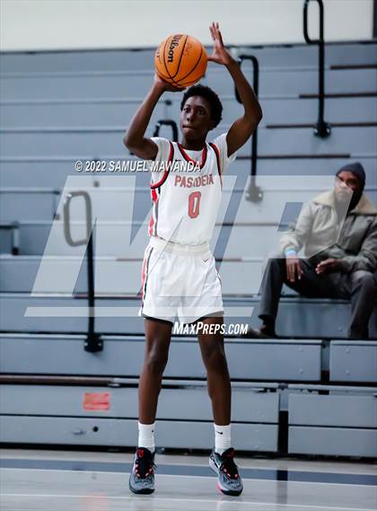 Thumbnail 2 in Pasadena vs  Palisades (20th Annual Rose City Round Ball Classic Tournament) photogallery.