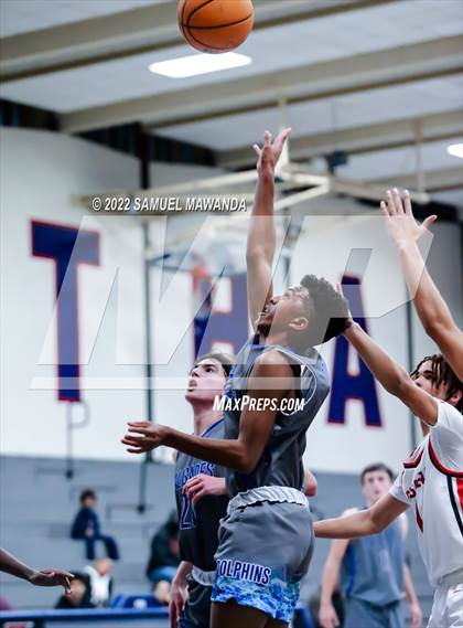 Thumbnail 3 in Pasadena vs  Palisades (20th Annual Rose City Round Ball Classic Tournament) photogallery.