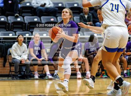 Thumbnail 3 in Anna vs. Jacksonville (UIL 5A D2 Bi-District Playoff) photogallery.