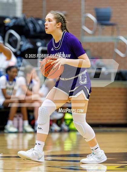 Thumbnail 3 in Anna vs. Jacksonville (UIL 5A D2 Bi-District Playoff) photogallery.