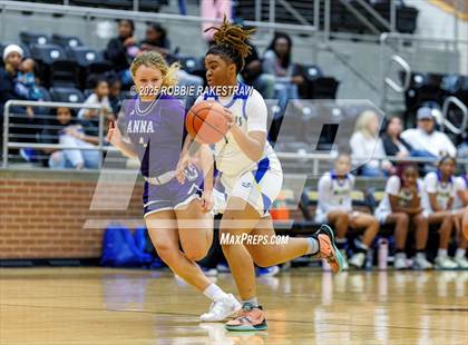Thumbnail 3 in Anna vs. Jacksonville (UIL 5A D2 Bi-District Playoff) photogallery.