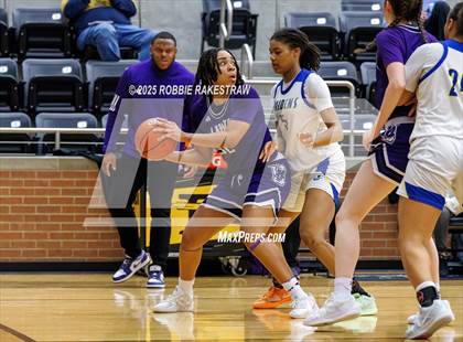 Thumbnail 3 in Anna vs. Jacksonville (UIL 5A D2 Bi-District Playoff) photogallery.