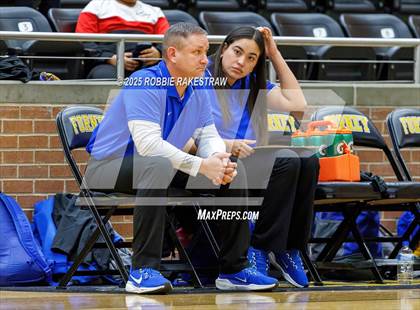 Thumbnail 2 in Anna vs. Jacksonville (UIL 5A D2 Bi-District Playoff) photogallery.