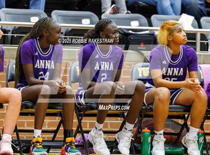 Thumbnail 2 in Anna vs. Jacksonville (UIL 5A D2 Bi-District Playoff) photogallery.