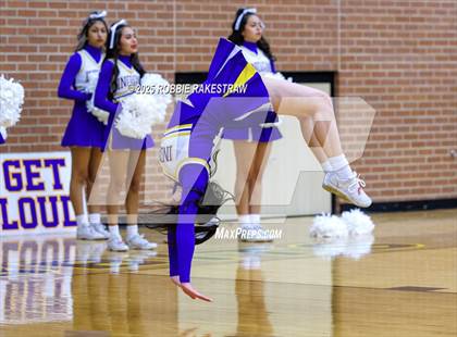Thumbnail 2 in Anna vs. Jacksonville (UIL 5A D2 Bi-District Playoff) photogallery.