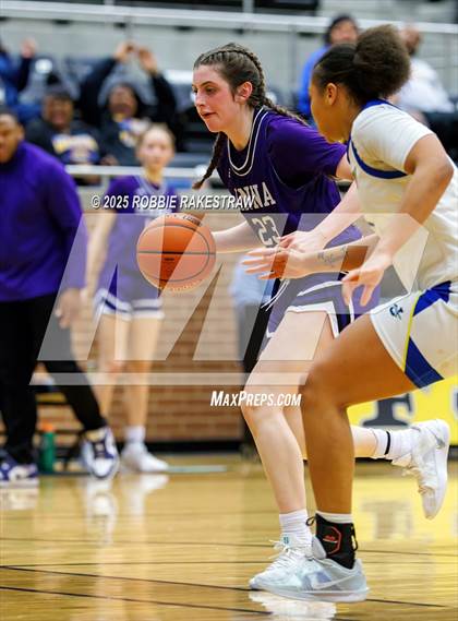 Thumbnail 3 in Anna vs. Jacksonville (UIL 5A D2 Bi-District Playoff) photogallery.