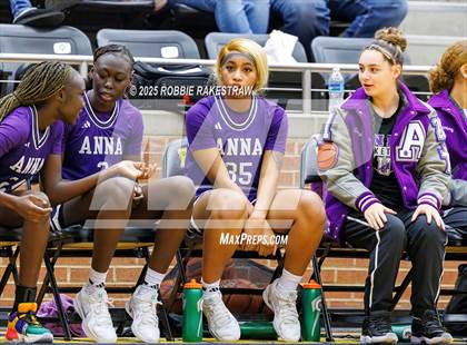 Thumbnail 1 in Anna vs. Jacksonville (UIL 5A D2 Bi-District Playoff) photogallery.
