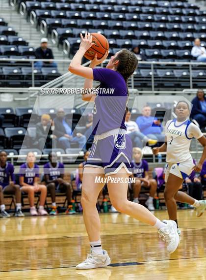 Thumbnail 3 in Anna vs. Jacksonville (UIL 5A D2 Bi-District Playoff) photogallery.