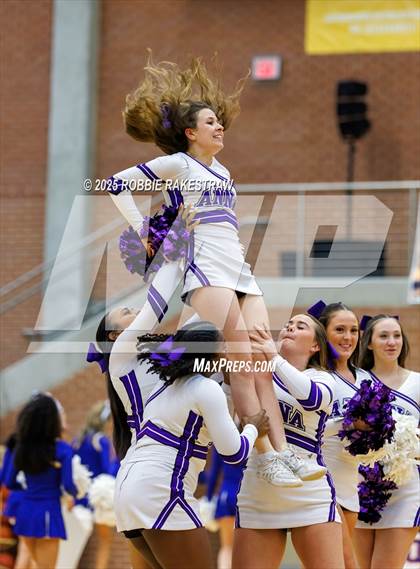 Thumbnail 3 in Anna vs. Jacksonville (UIL 5A D2 Bi-District Playoff) photogallery.
