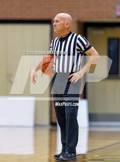 Thumbnail 1 in Anna vs. Jacksonville (UIL 5A D2 Bi-District Playoff) photogallery.