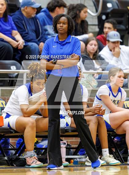 Thumbnail 3 in Anna vs. Jacksonville (UIL 5A D2 Bi-District Playoff) photogallery.