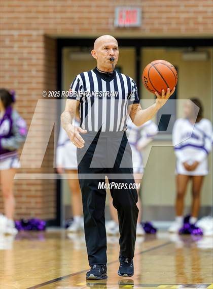 Thumbnail 1 in Anna vs. Jacksonville (UIL 5A D2 Bi-District Playoff) photogallery.