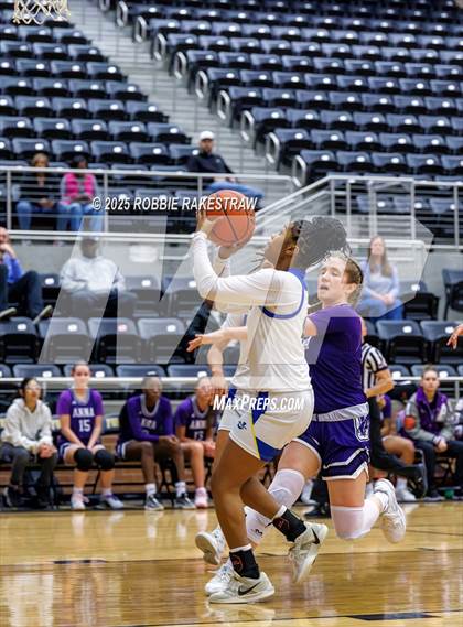 Thumbnail 2 in Anna vs. Jacksonville (UIL 5A D2 Bi-District Playoff) photogallery.