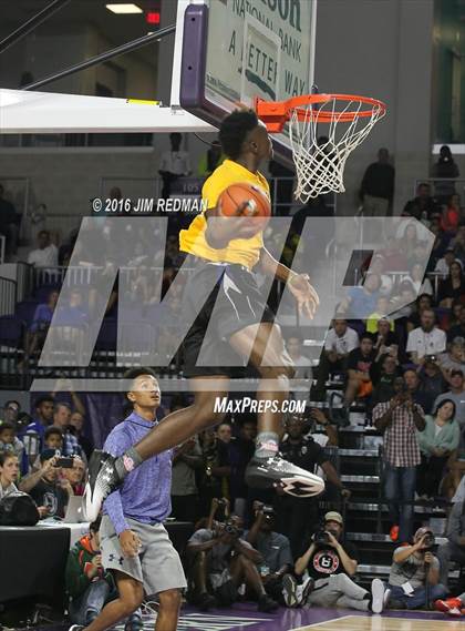 Thumbnail 1 in Slam Dunk Contest (City of Palms Classic) photogallery.