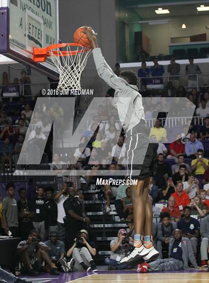 Thumbnail 3 in Slam Dunk Contest (City of Palms Classic) photogallery.