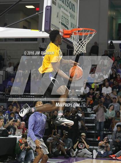 Thumbnail 3 in Slam Dunk Contest (City of Palms Classic) photogallery.