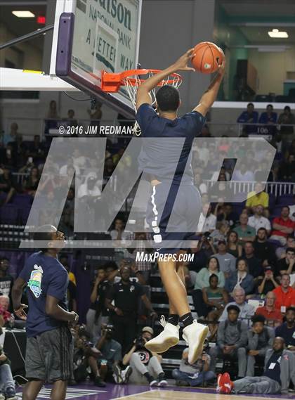 Thumbnail 2 in Slam Dunk Contest (City of Palms Classic) photogallery.