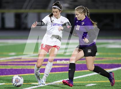 Thumbnail 3 in Licking Valley vs Bloom-Carroll (OHSAA D2 District) photogallery.