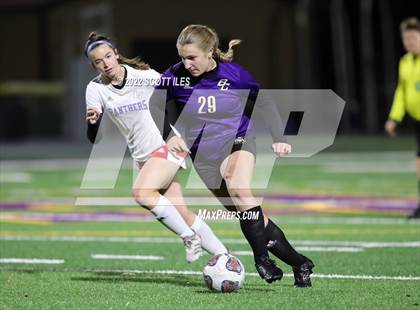 Thumbnail 2 in Licking Valley vs Bloom-Carroll (OHSAA D2 District) photogallery.