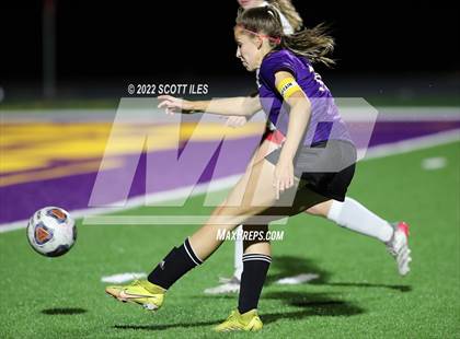 Thumbnail 3 in Licking Valley vs Bloom-Carroll (OHSAA D2 District) photogallery.