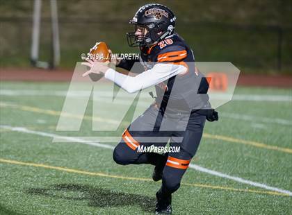 Thumbnail 3 in Blue Valley West vs. Shawnee Mission Northwest photogallery.