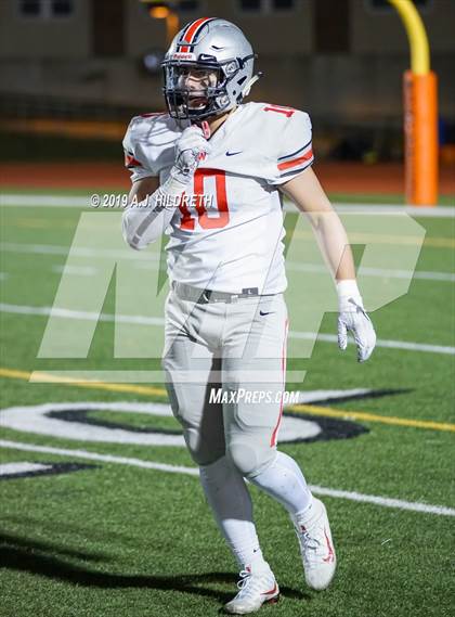 Thumbnail 2 in Blue Valley West vs. Shawnee Mission Northwest photogallery.