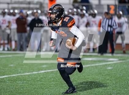 Thumbnail 2 in Blue Valley West vs. Shawnee Mission Northwest photogallery.