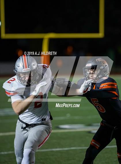 Thumbnail 3 in Blue Valley West vs. Shawnee Mission Northwest photogallery.