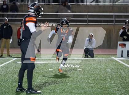 Thumbnail 2 in Blue Valley West vs. Shawnee Mission Northwest photogallery.