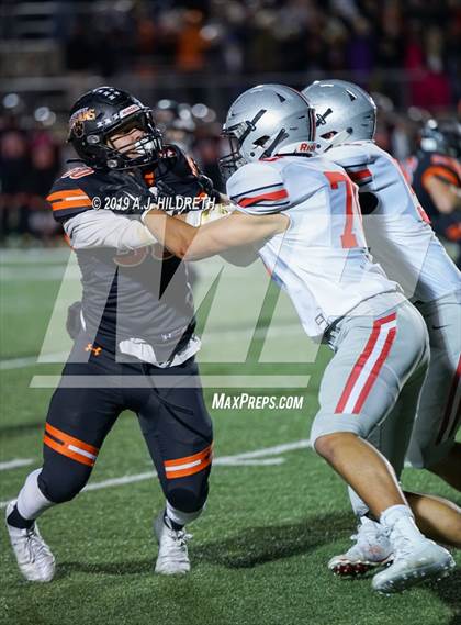 Thumbnail 1 in Blue Valley West vs. Shawnee Mission Northwest photogallery.