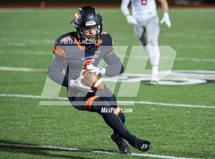 Thumbnail 3 in Blue Valley West vs. Shawnee Mission Northwest photogallery.