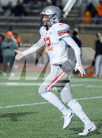 Thumbnail 2 in Blue Valley West vs. Shawnee Mission Northwest photogallery.
