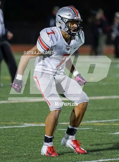 Thumbnail 1 in Blue Valley West vs. Shawnee Mission Northwest photogallery.